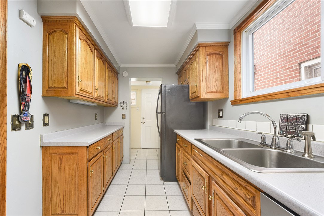 6928 Greenwood Street