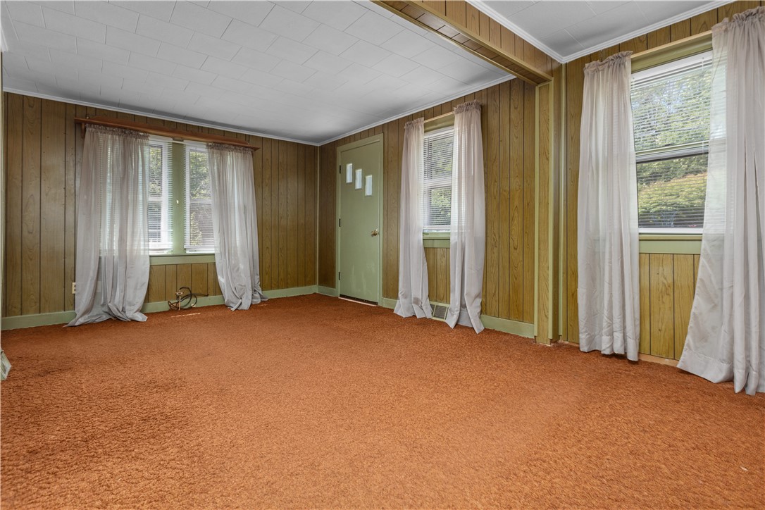 1075 Warrendale Bayne Road