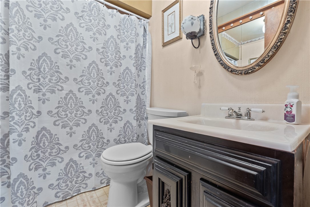 1075 Warrendale Bayne Road