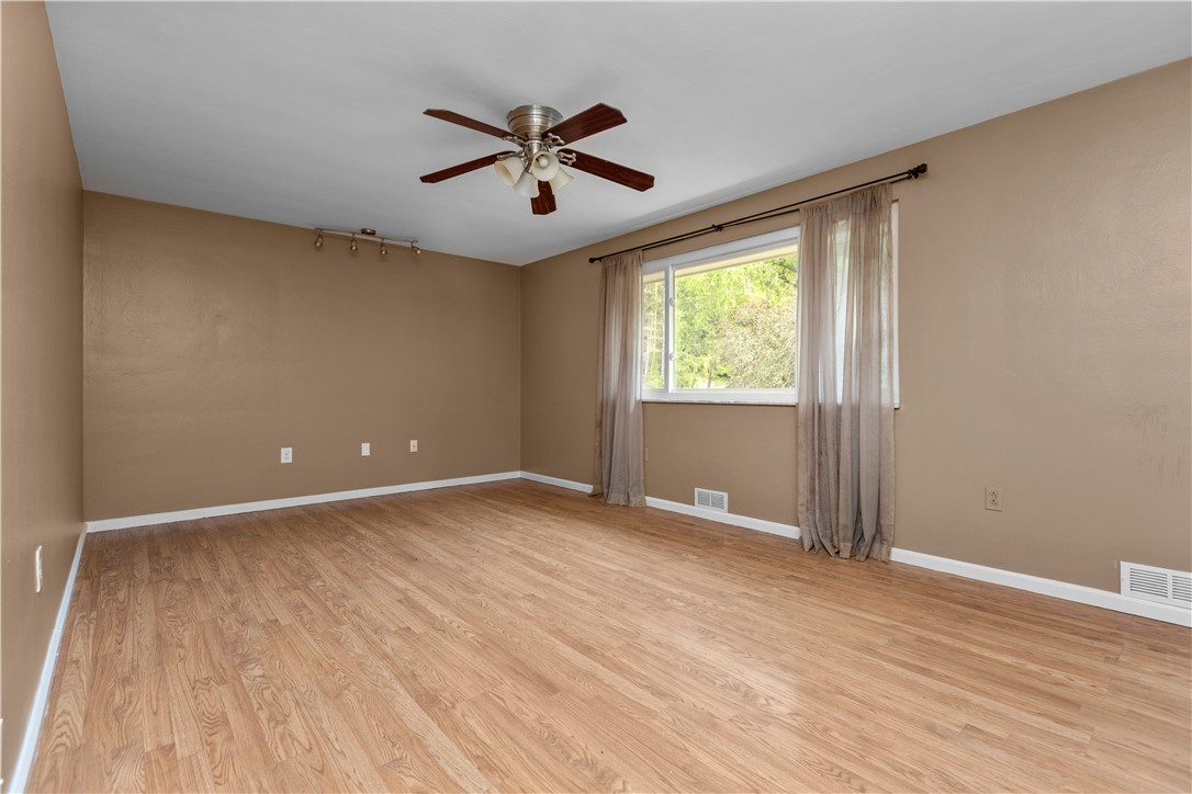 1307 Noblestown Road