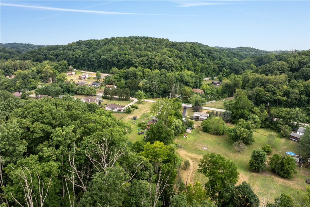 1307 Noblestown Road