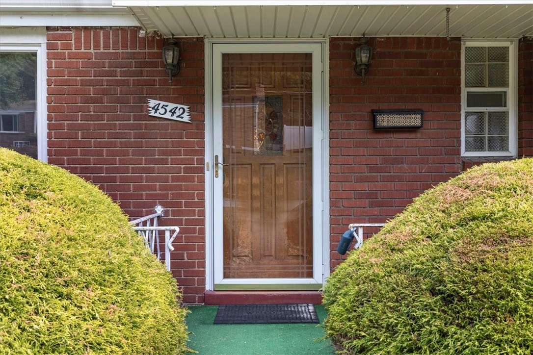 4542 Gates Dr