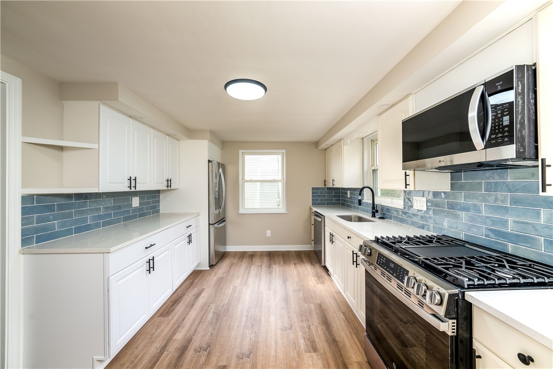 20 Fischer Ave