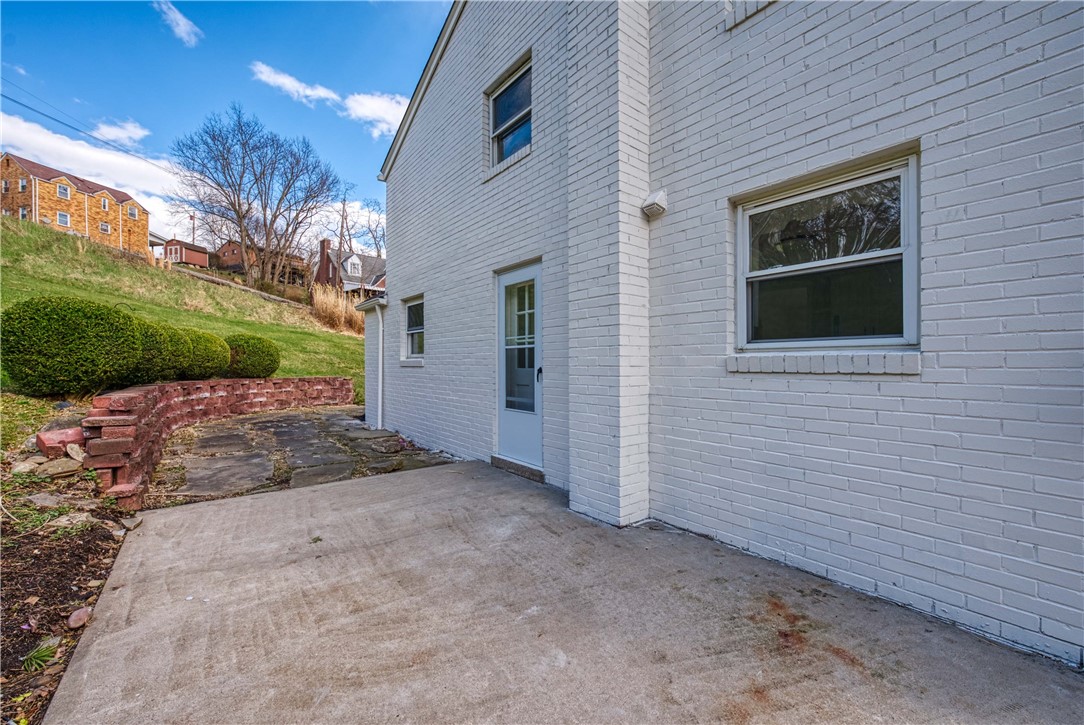 20 Fischer Ave