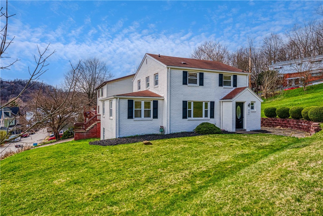 20 Fischer Ave