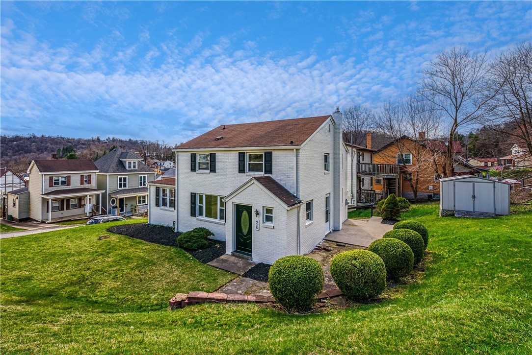 20 Fischer Ave