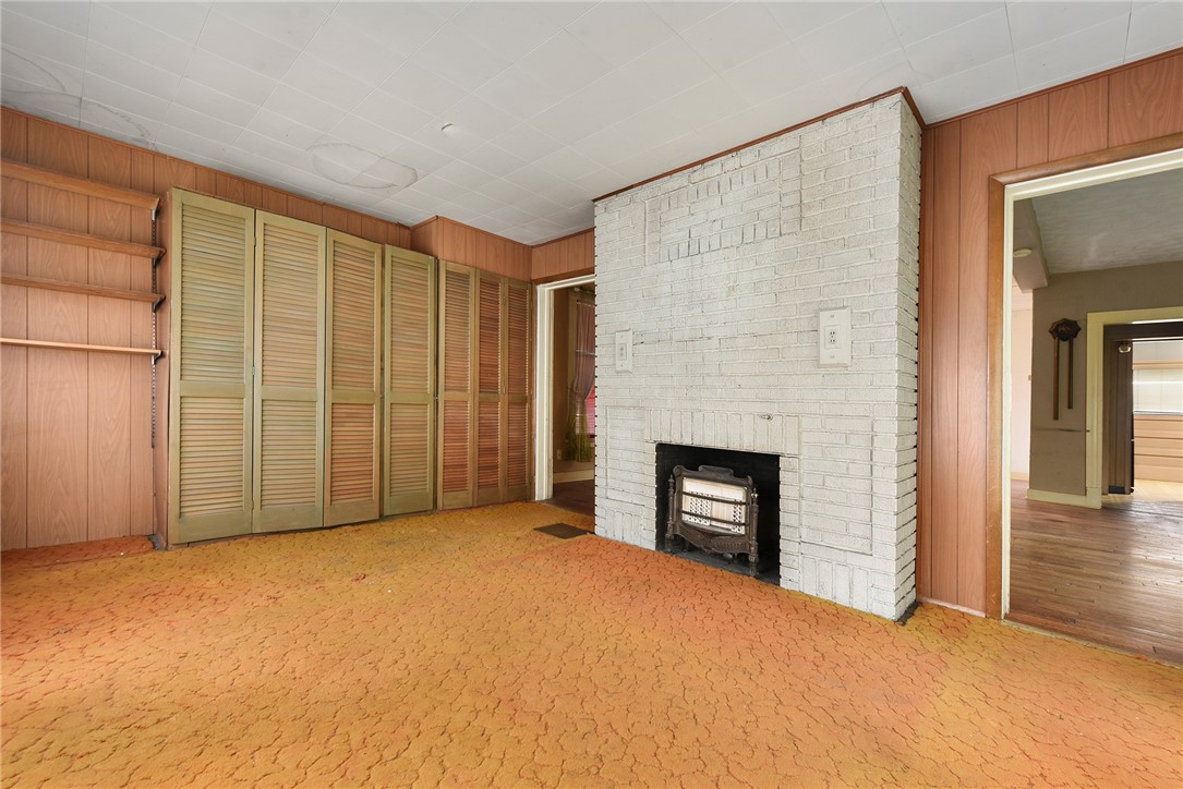 38 1st Avenue