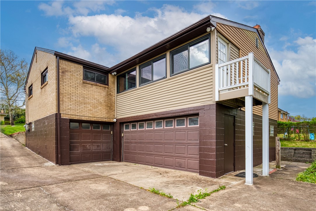 4917 Leona Dr