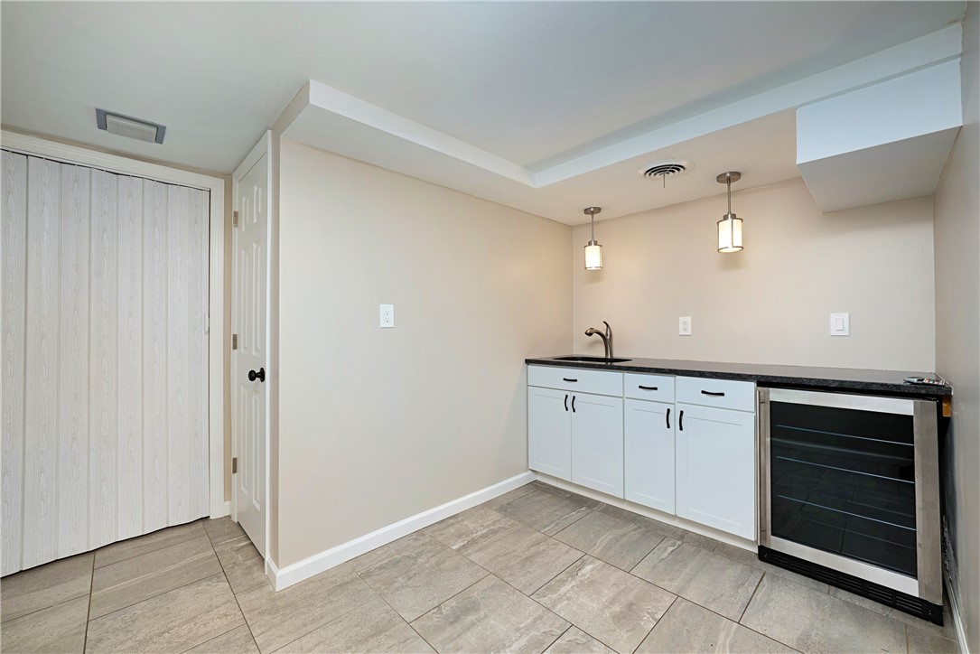 4917 Leona Dr