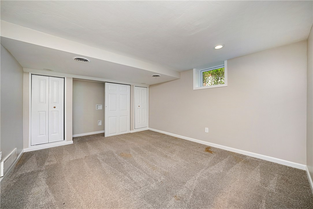 4917 Leona Dr