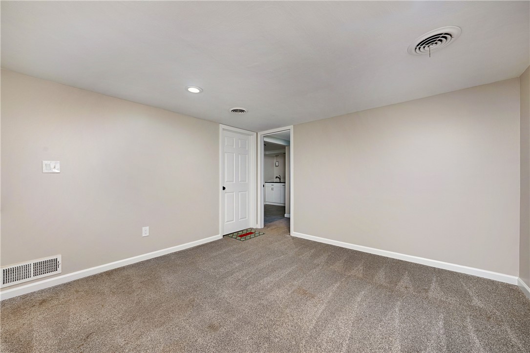 4917 Leona Dr