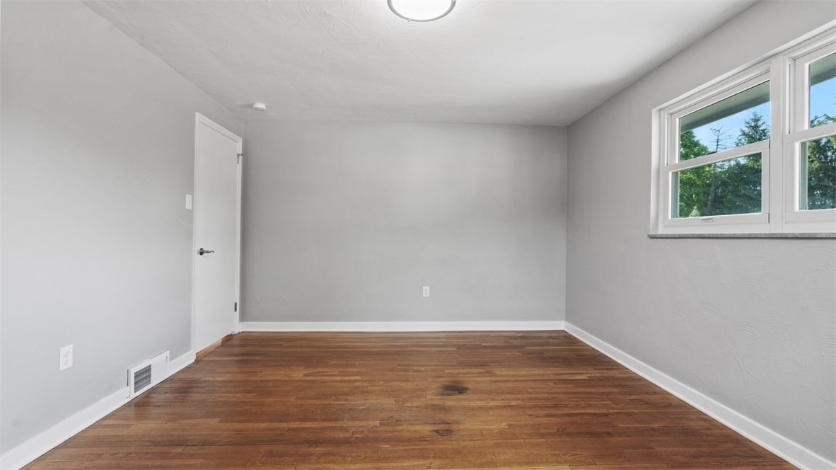 110 Mary Vue St