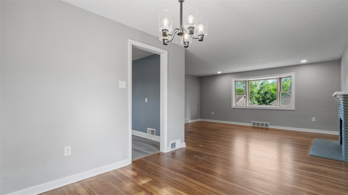 110 Mary Vue St