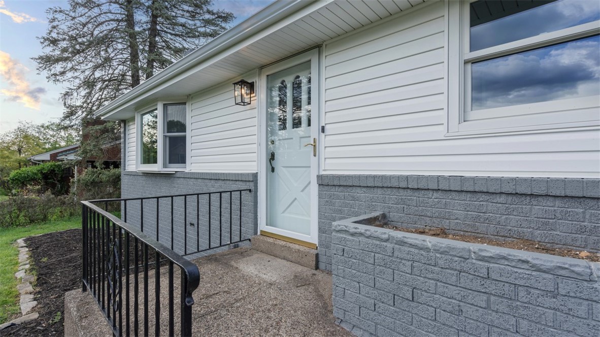 110 Mary Vue St