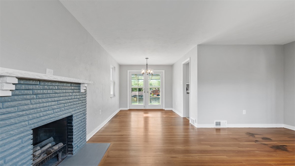 110 Mary Vue St