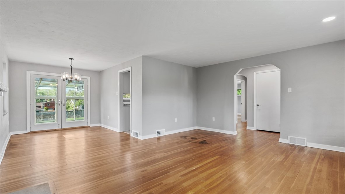 110 Mary Vue St