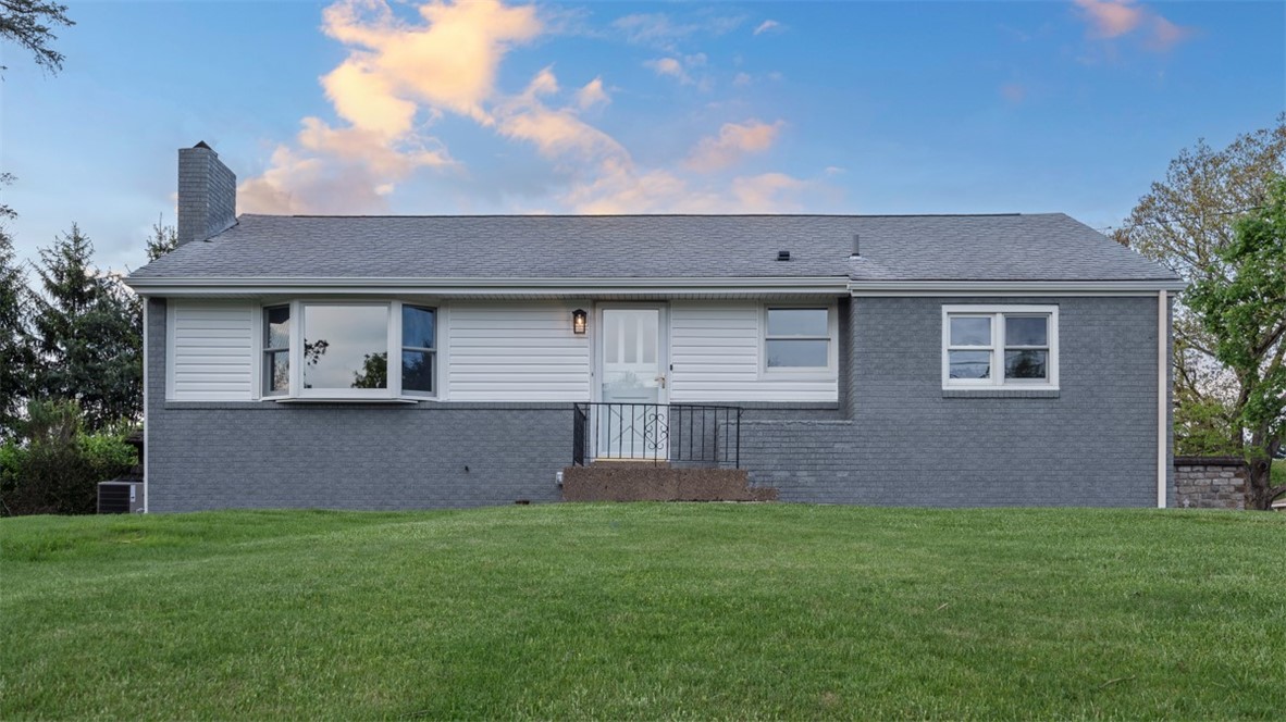 110 Mary Vue St