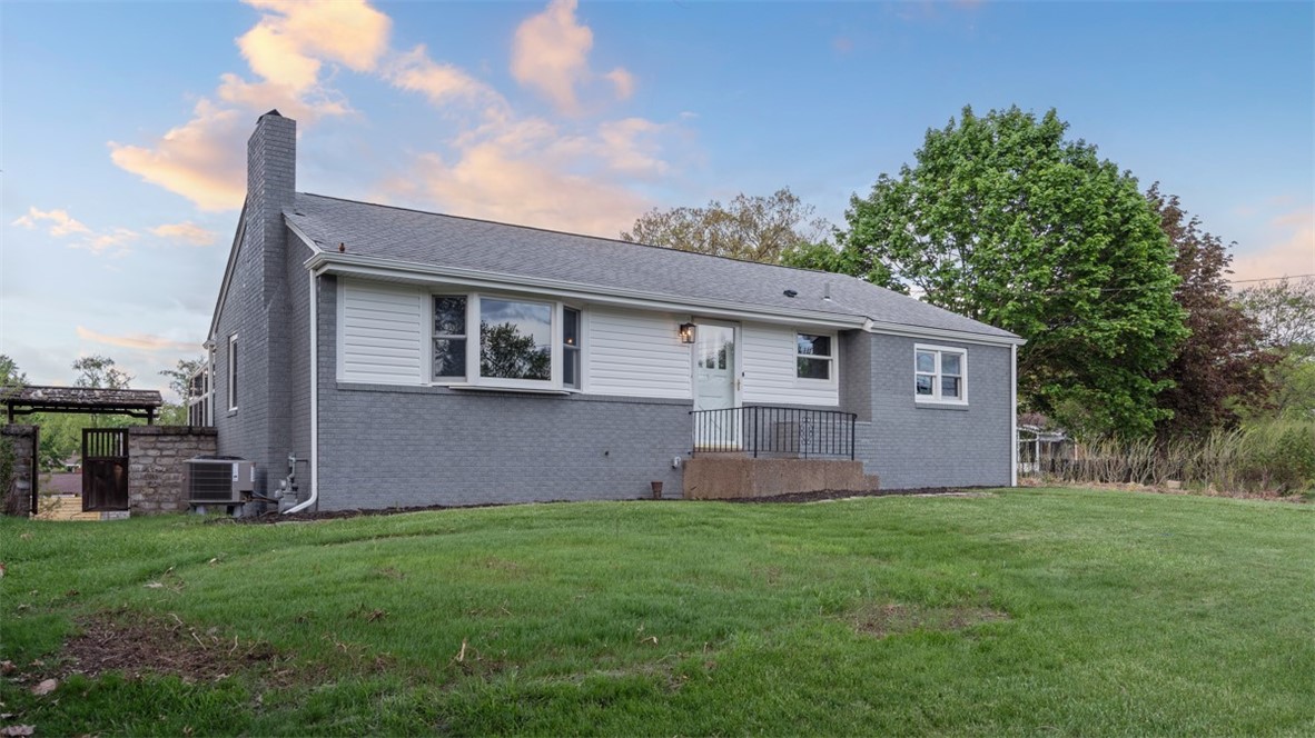 110 Mary Vue St