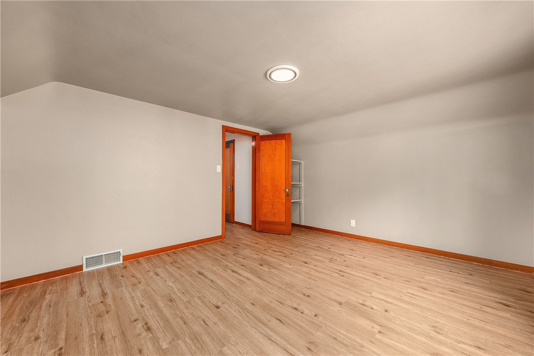 533 Freeport Rd