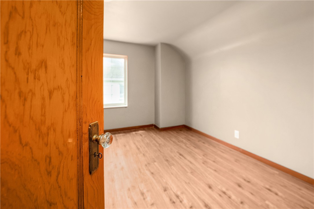 533 Freeport Rd