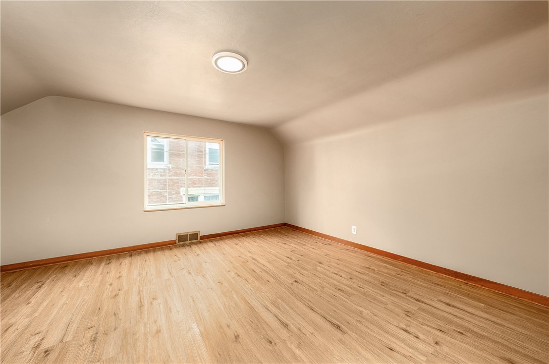 533 Freeport Rd