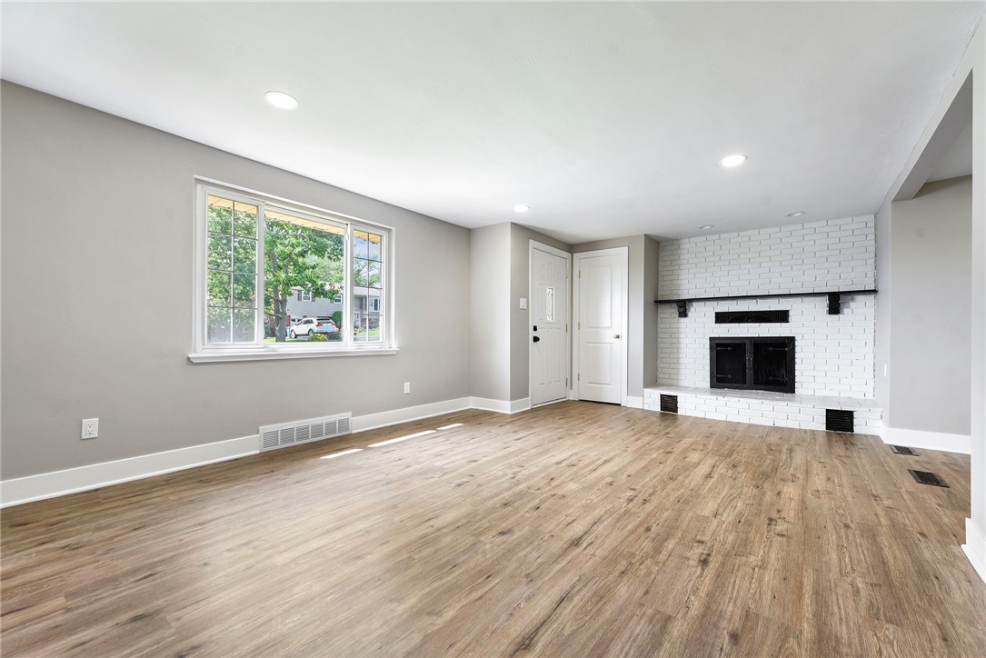 11740 Dennis Circle