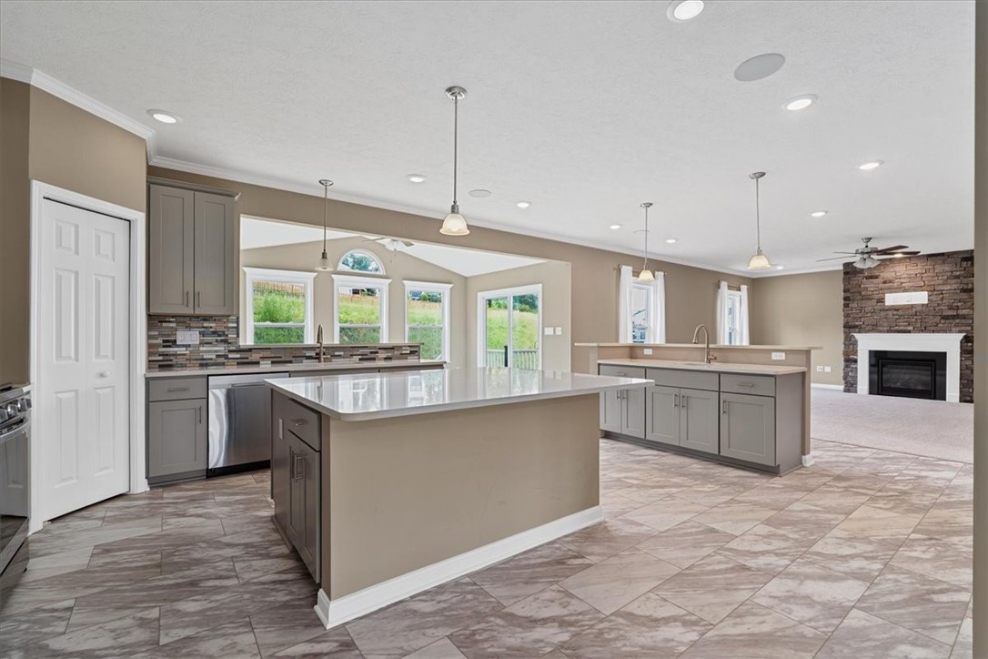 1103 Deerfield Drive