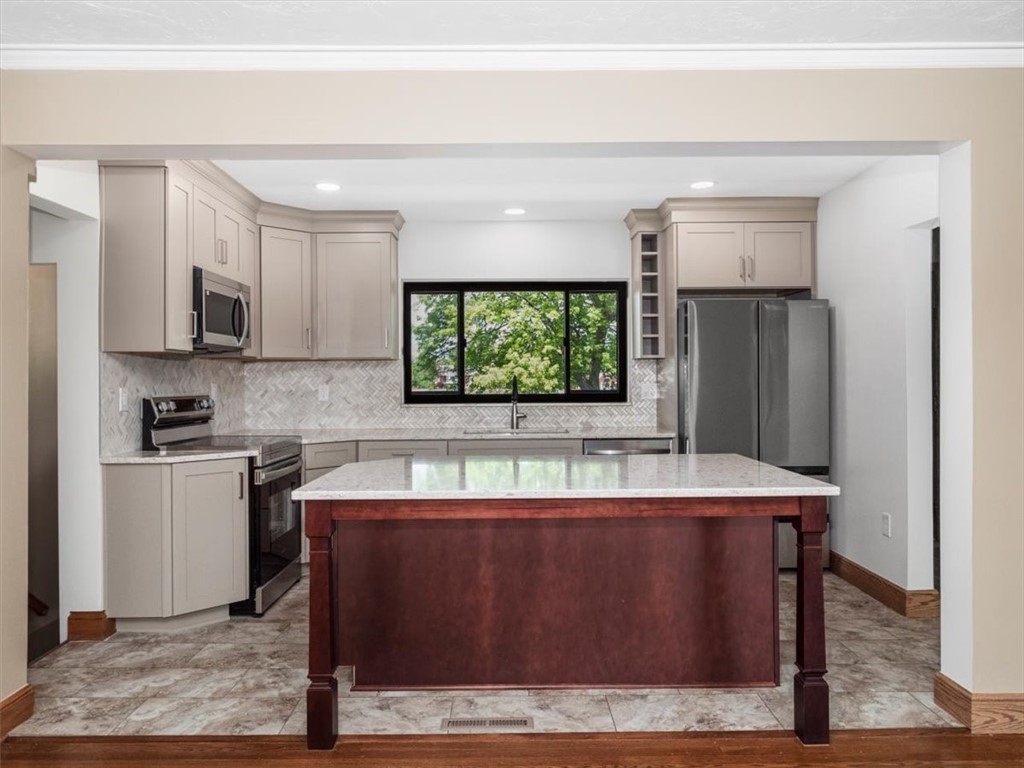 330 Center Grange Rd