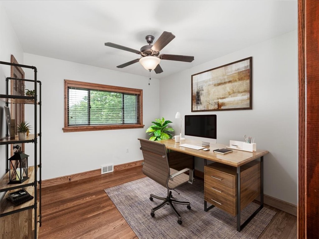 330 Center Grange Rd