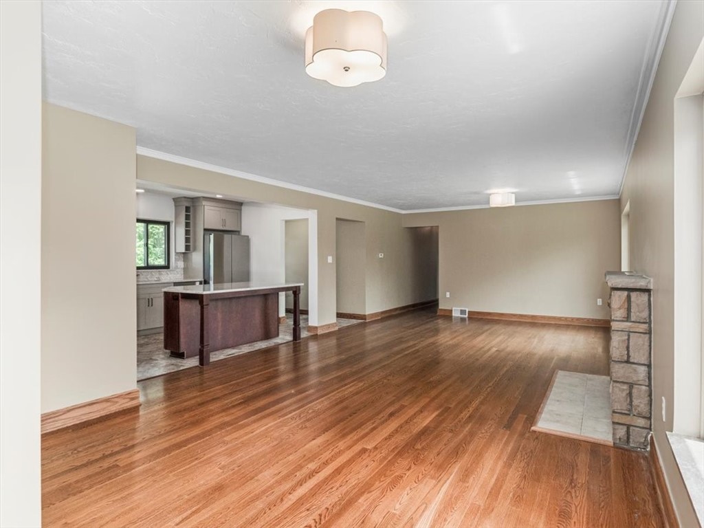 330 Center Grange Rd