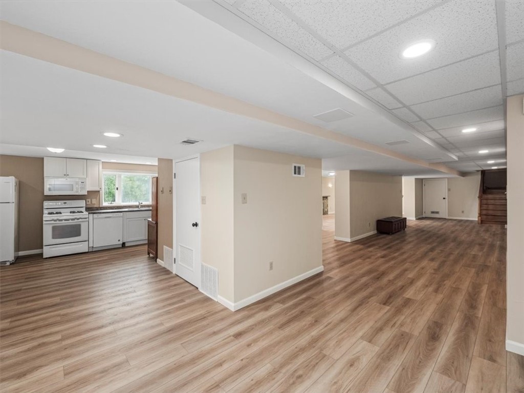 330 Center Grange Rd