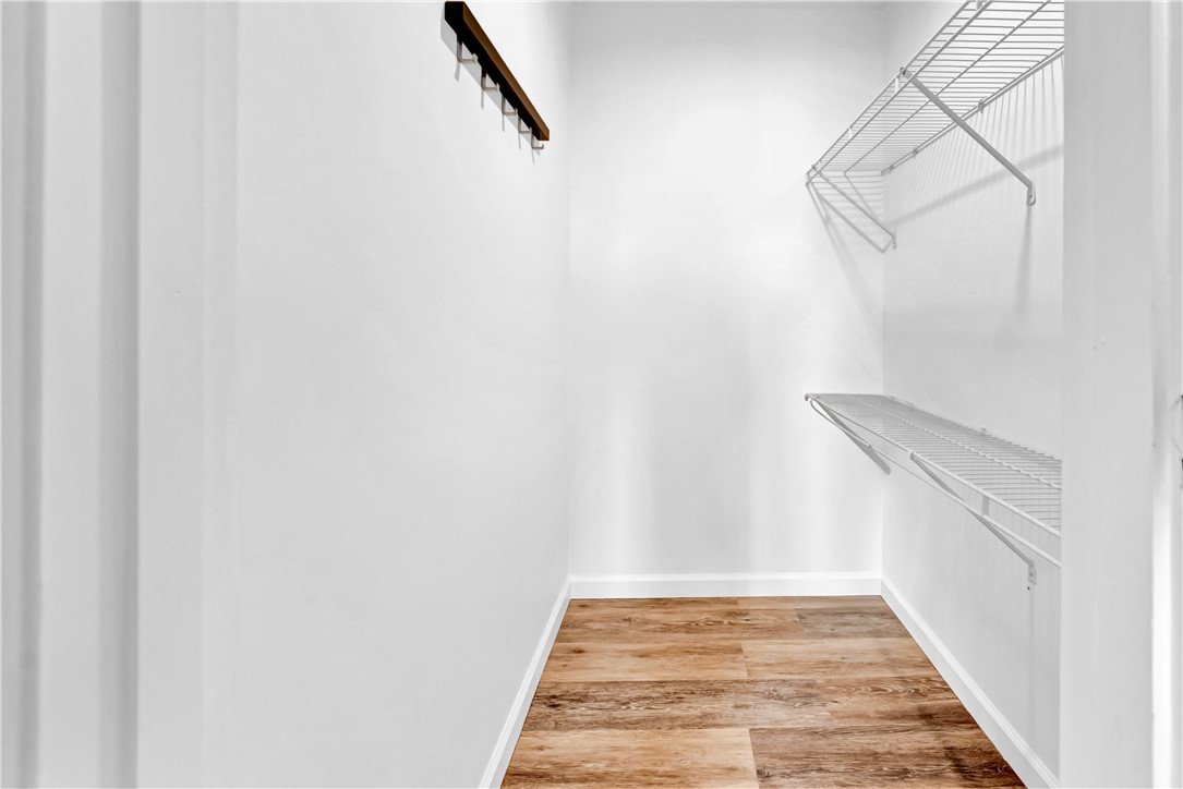 613 Newton Sq