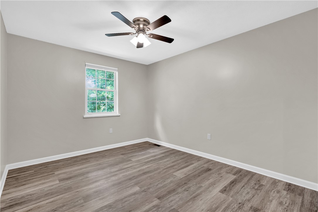 613 Newton Sq