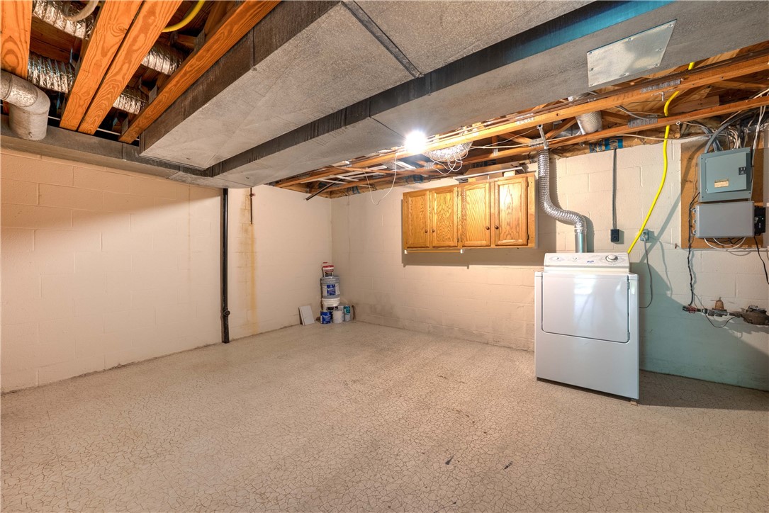 613 Newton Sq