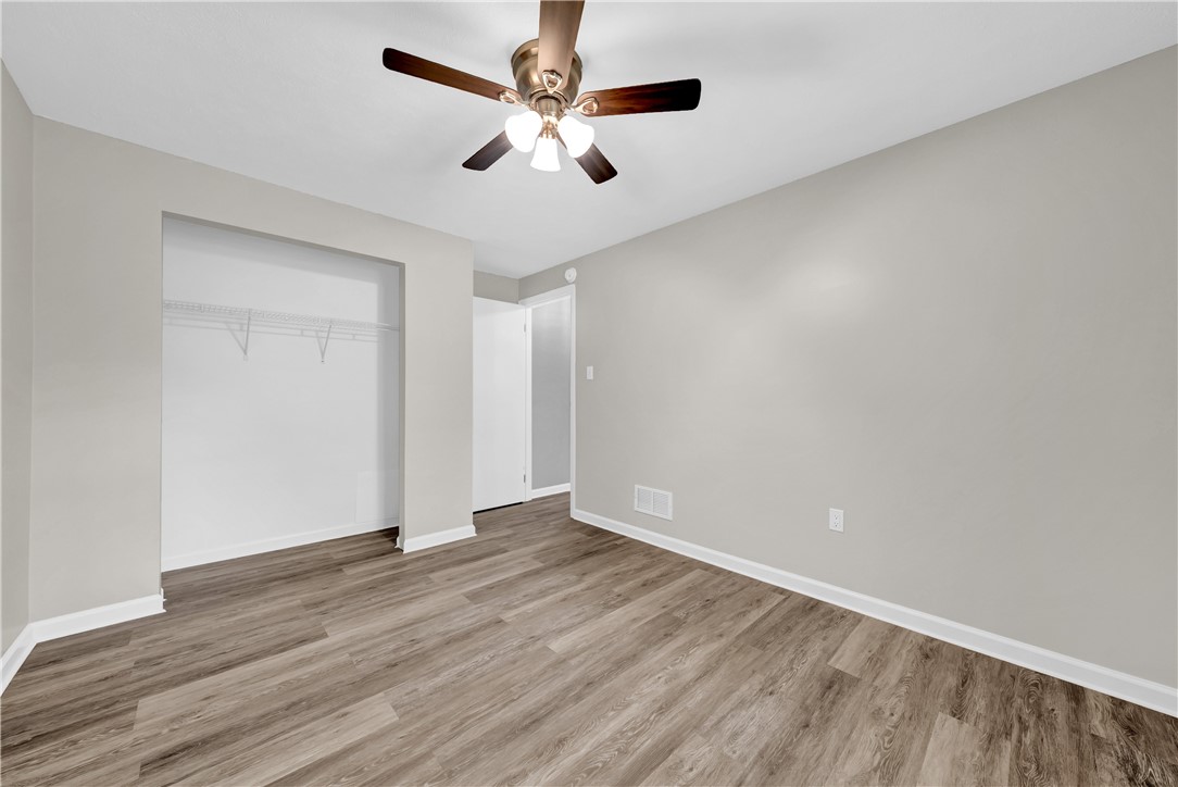 613 Newton Sq