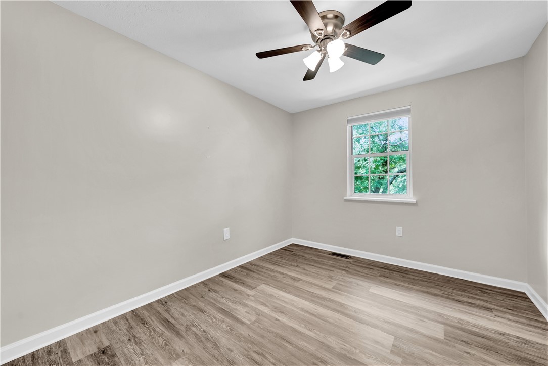 613 Newton Sq