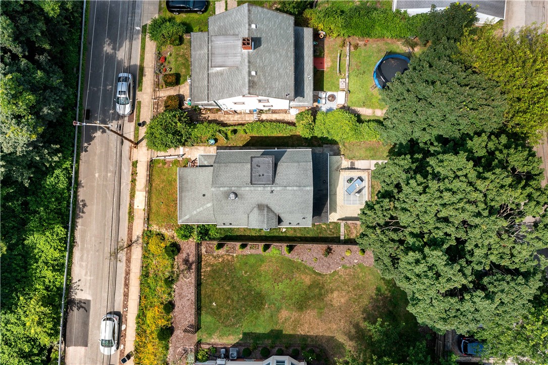 907 Nevin Ave