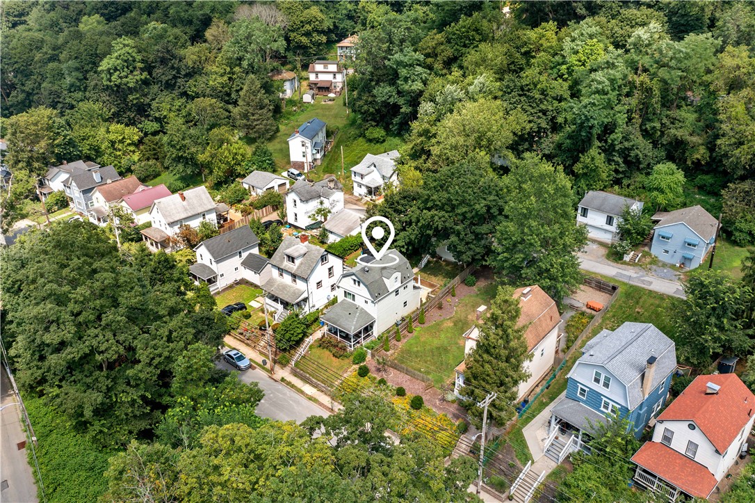 907 Nevin Ave