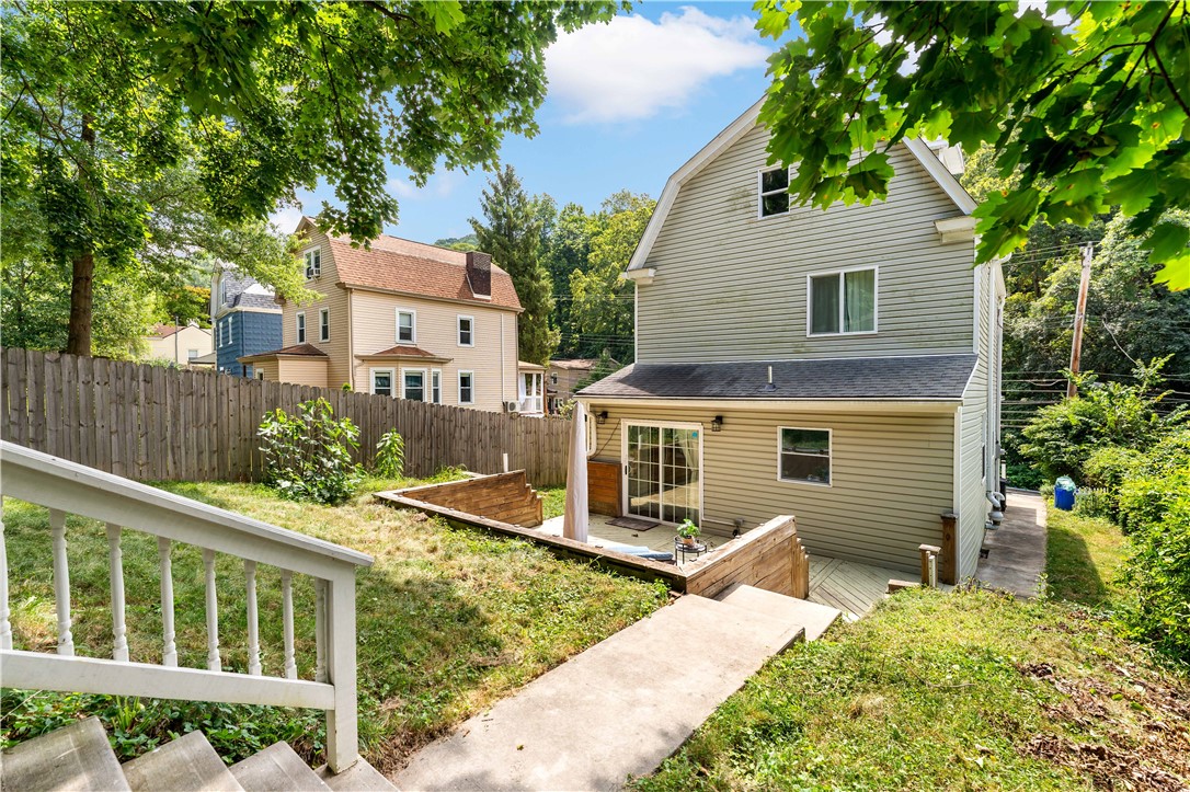 907 Nevin Ave