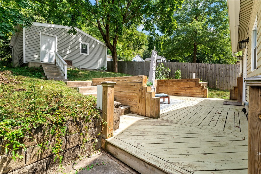 907 Nevin Ave