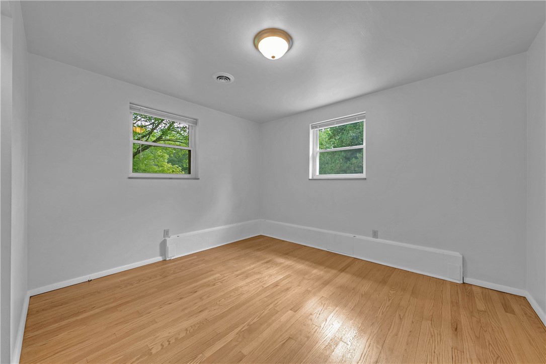 492 Center Grange Road