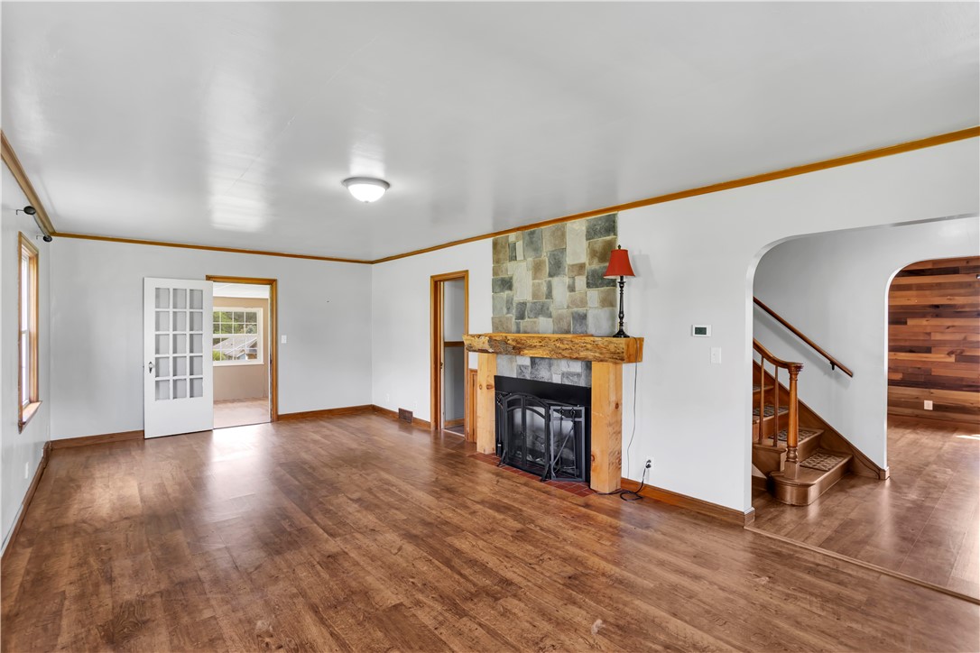 1405 Perry Hwy