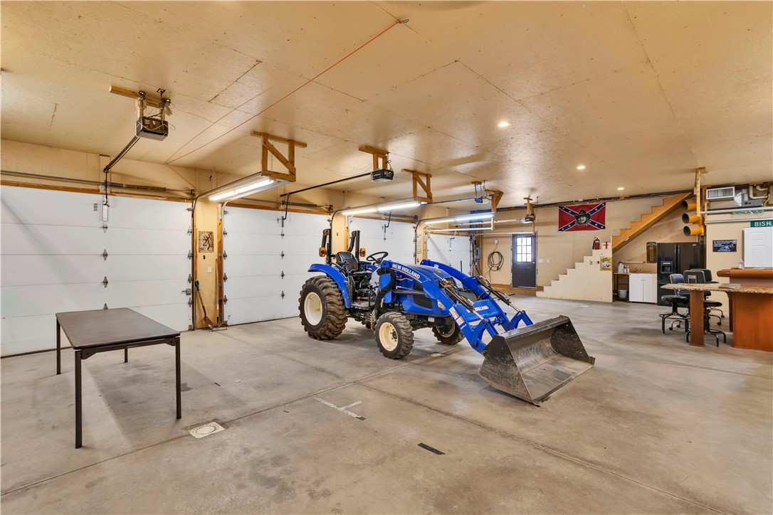 1405 Perry Hwy