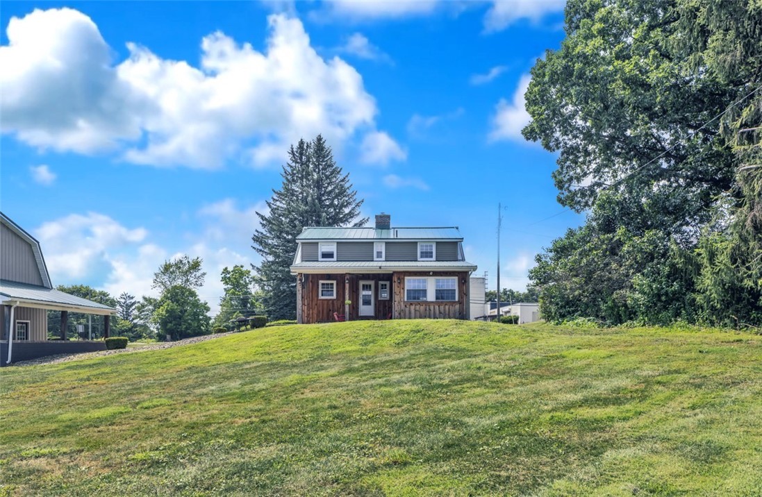 1405 Perry Hwy
