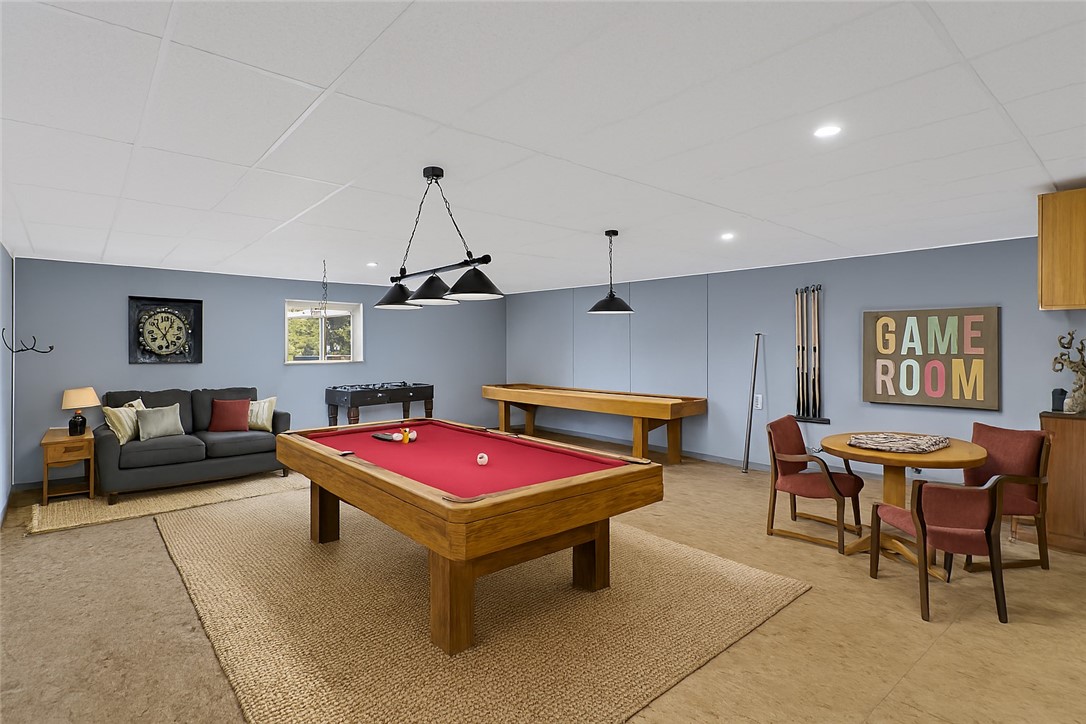 1405 Perry Hwy