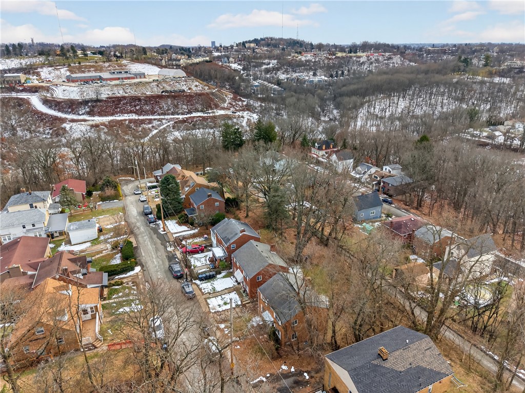 79 Beechmont Ave