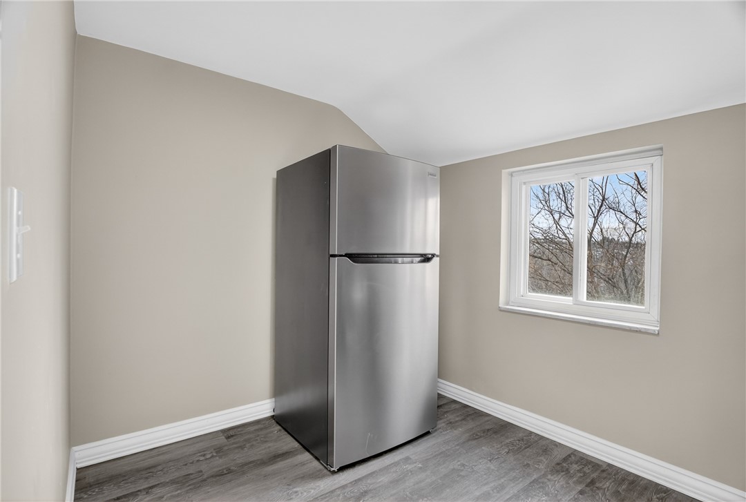 79 Beechmont Ave