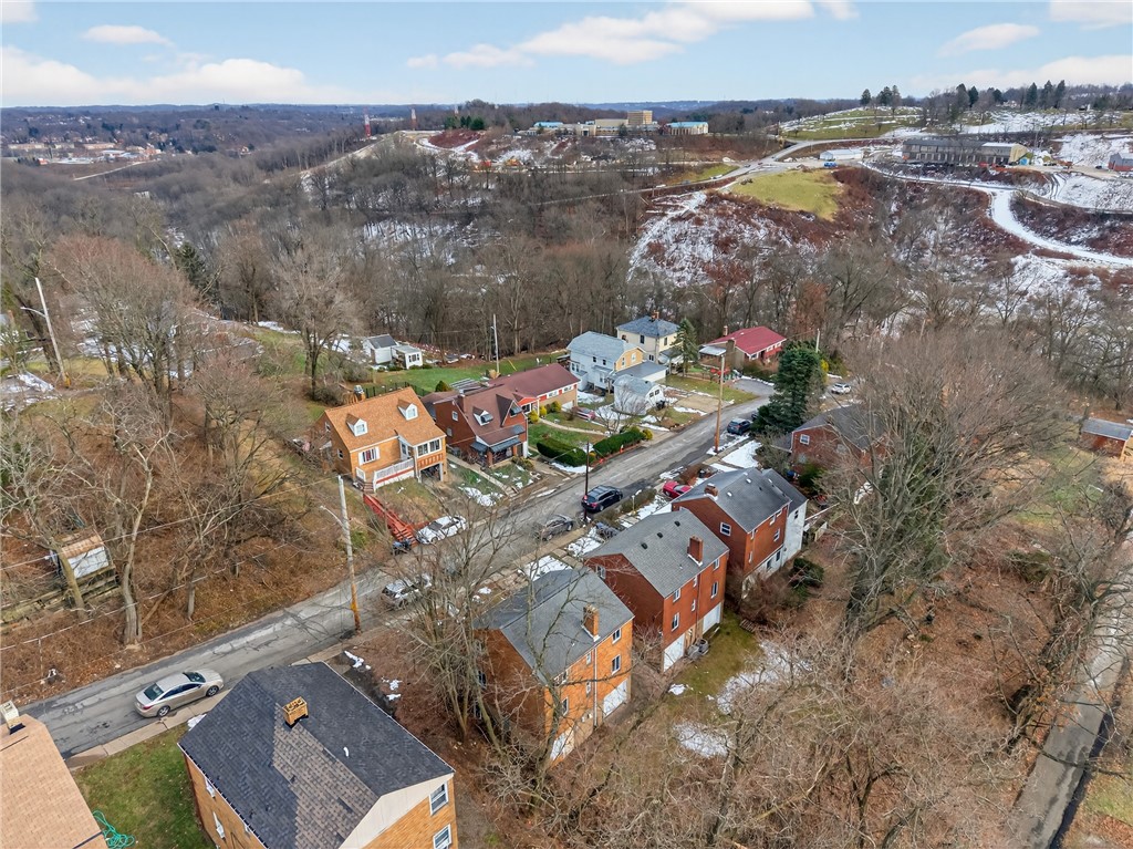 79 Beechmont Ave
