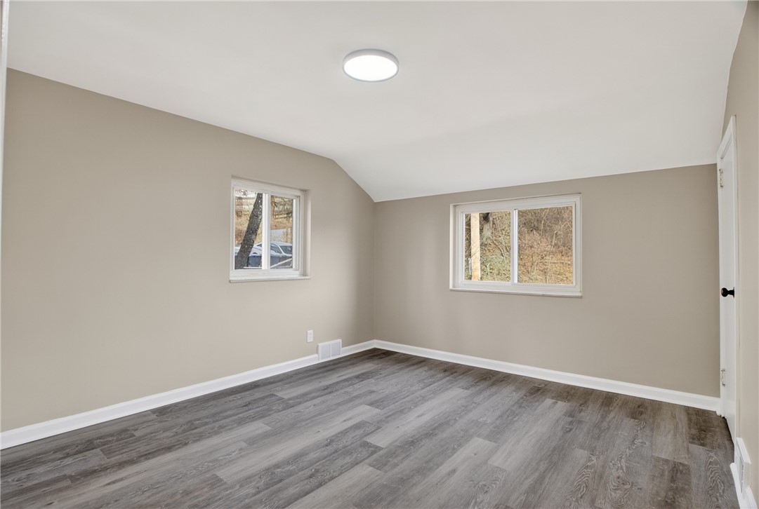79 Beechmont Ave