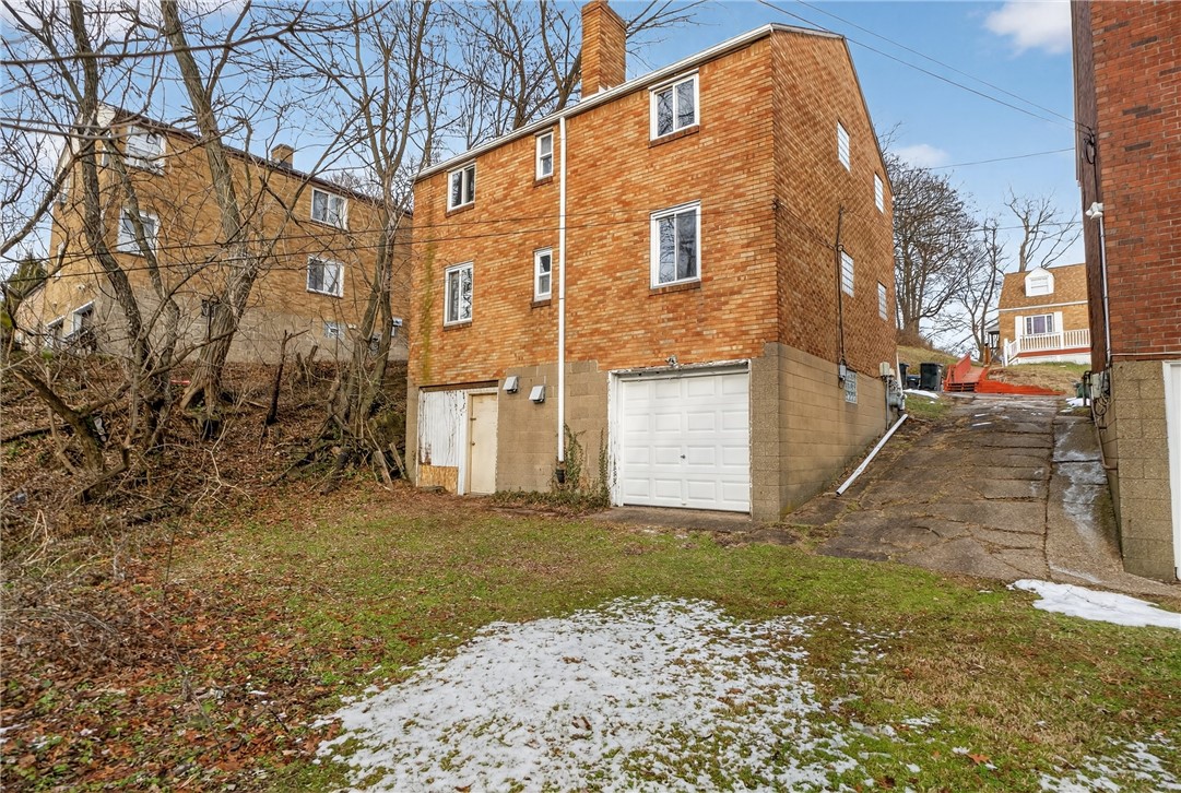 79 Beechmont Ave